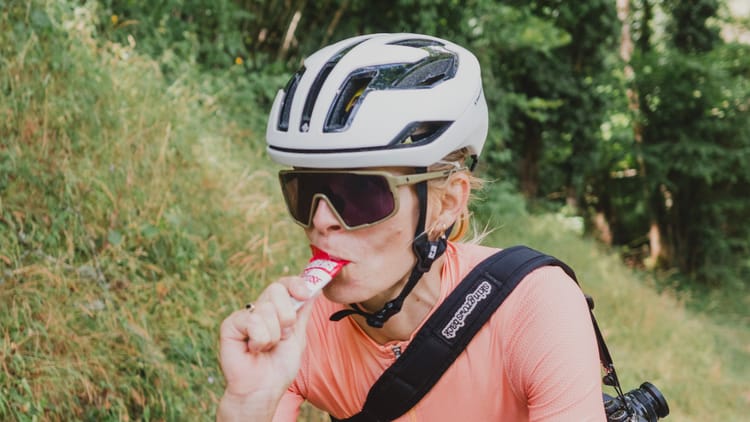 226ERS High Fructose Gel Review: Cola & Strawberry Flavours on the Road