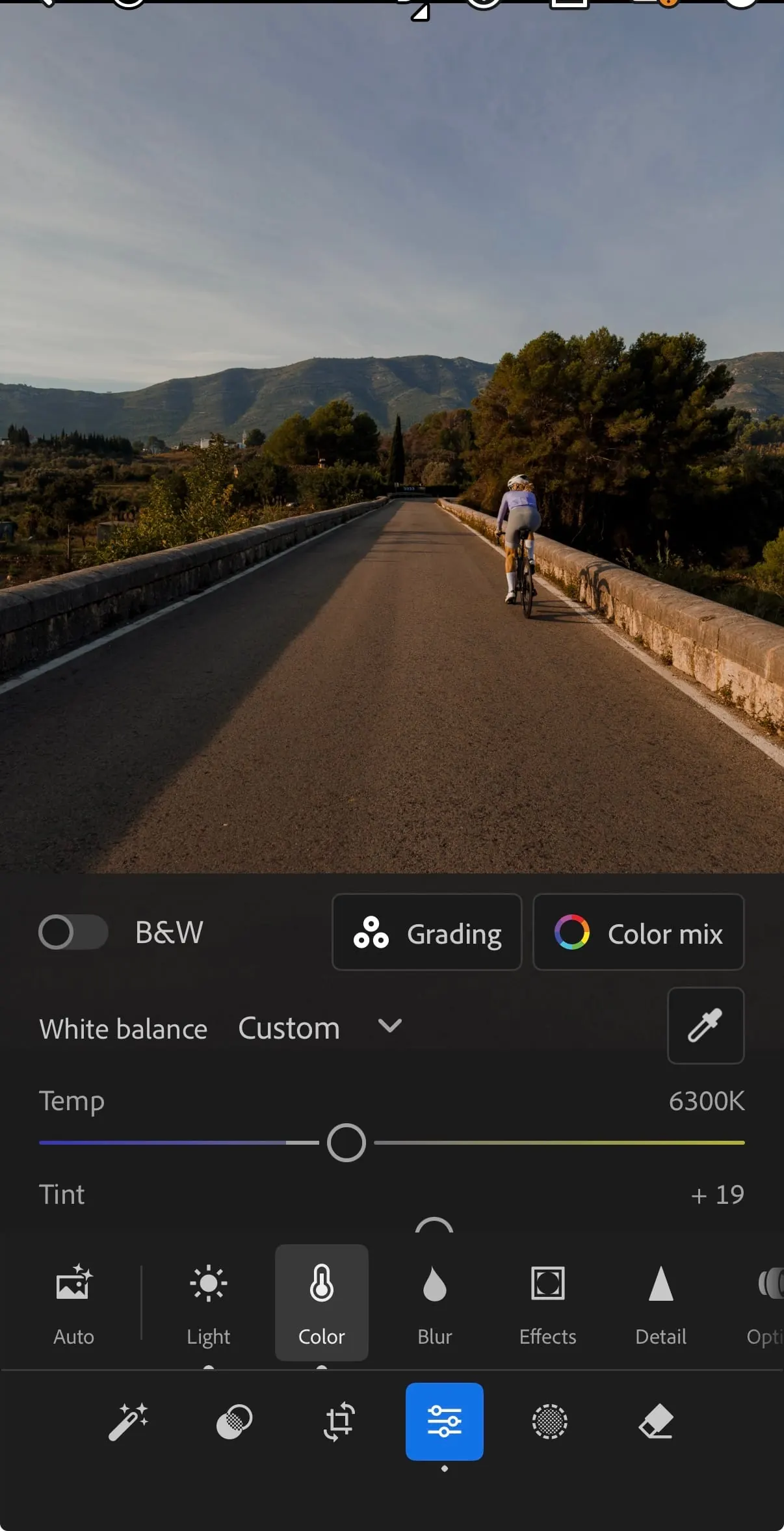 iphone 17 pro cycling photography tips