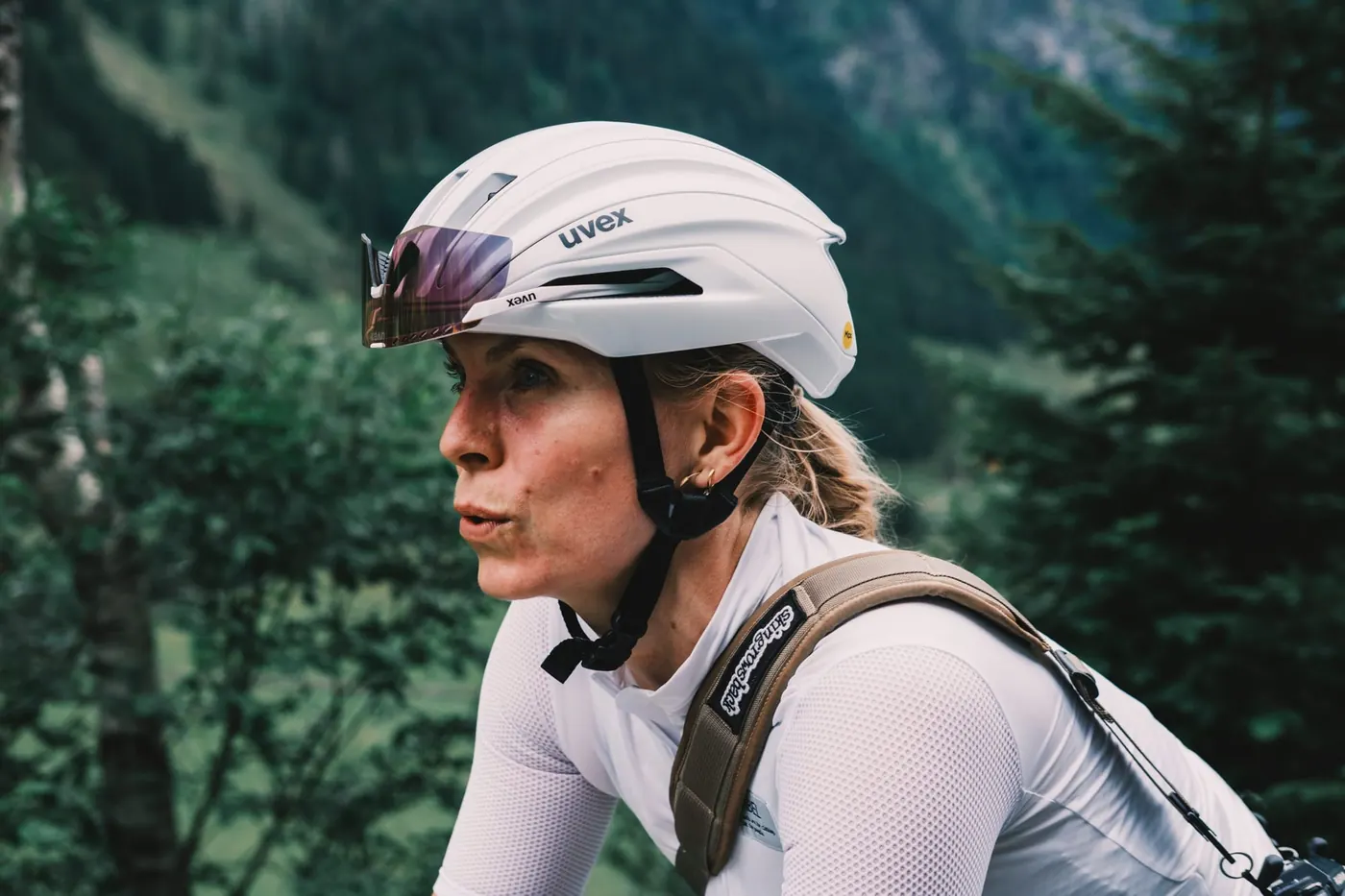 uvex surge helmet review